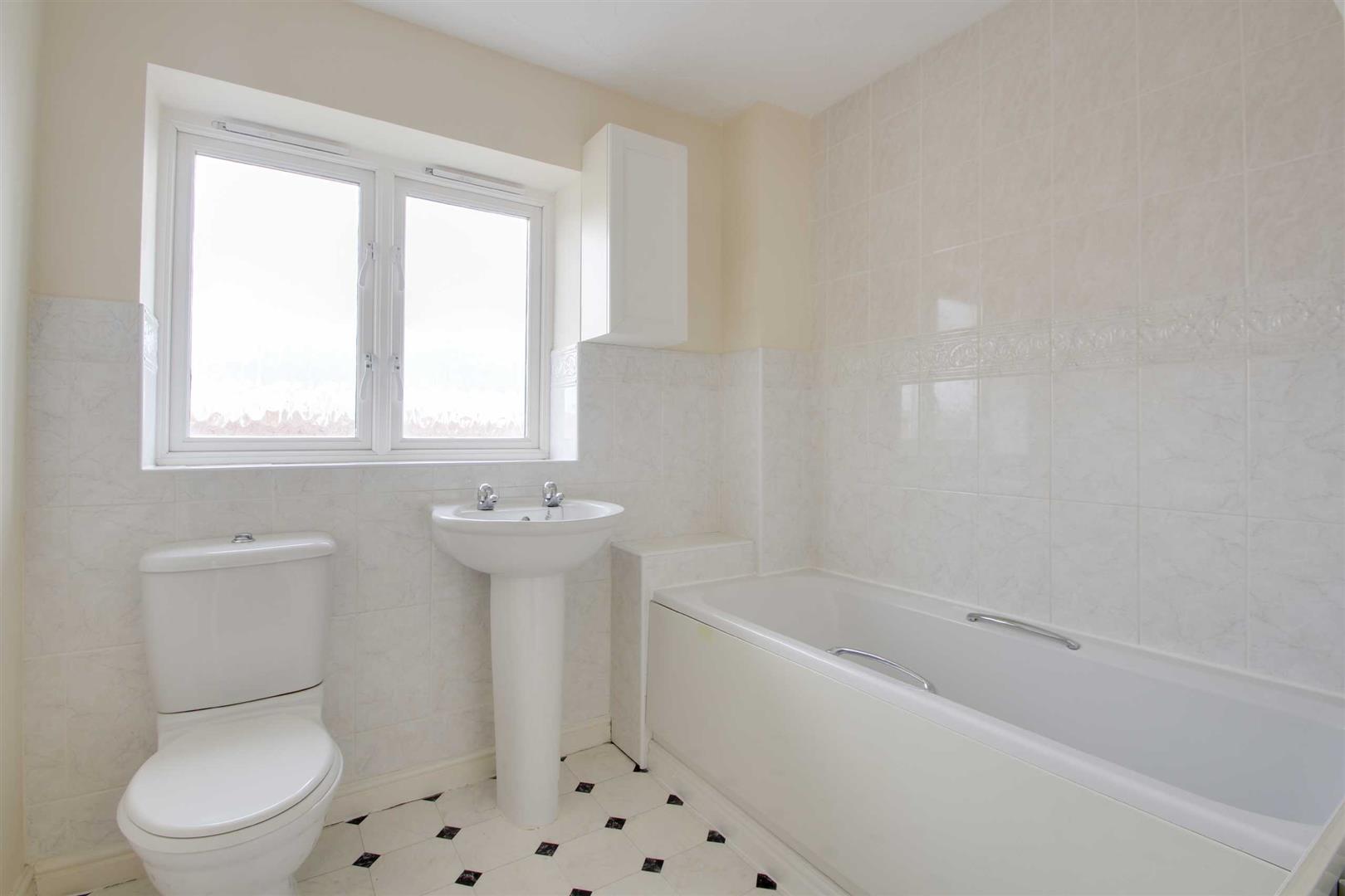 4 bed property in Cosway Place, Milton Keynes